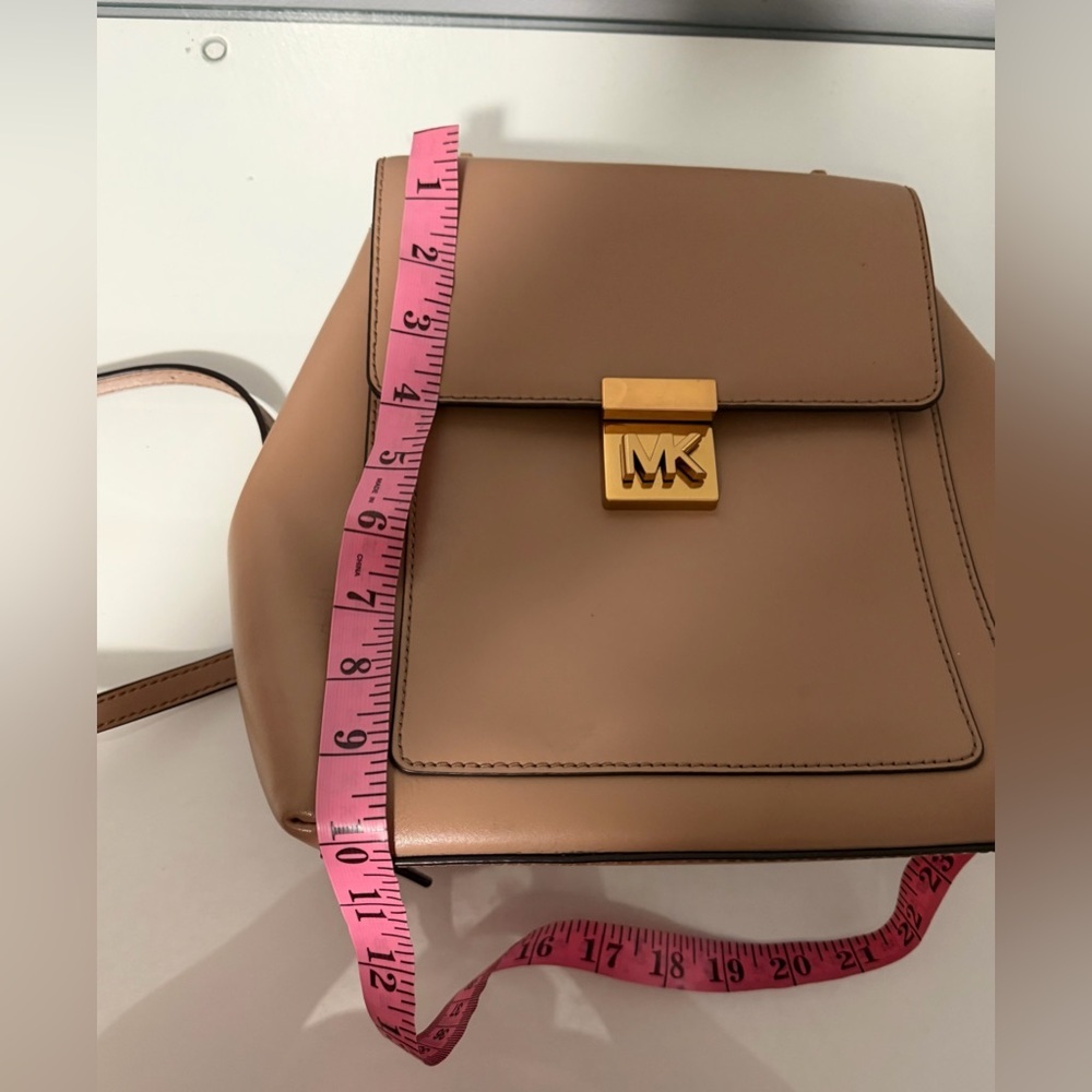 Michael Kors Brown Backpack with Gold Chain - Picture 12 of 13